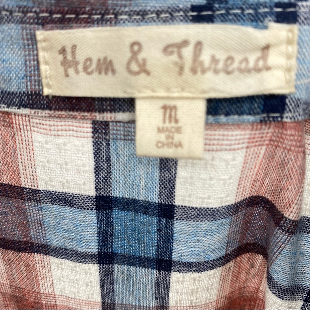 Hem & Thread Blouse - Picture 3 of 4
